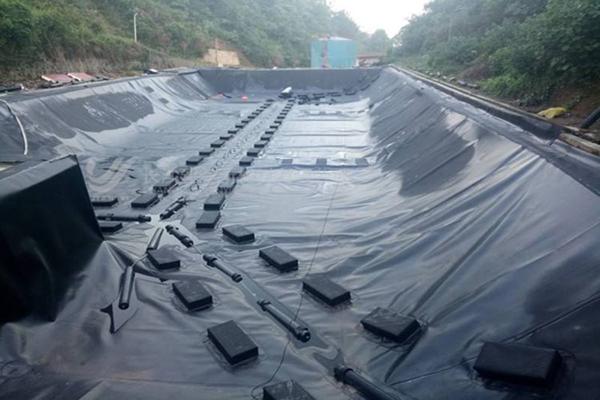 土工膜堆壓法固定土埂，你了解嗎？  第3張